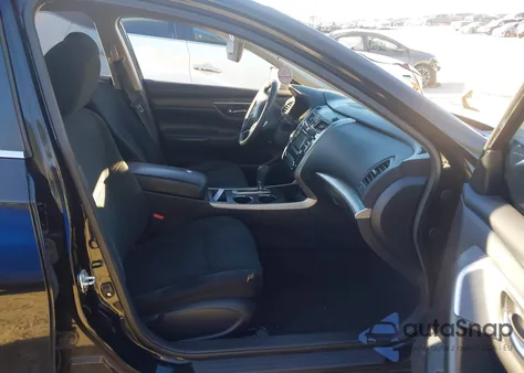 2015 Nissan Altima 2.5 S z USA, uszkodzony, nr VIN 1N4AL3AP3FC490052